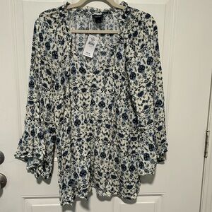 Day trip Boho Blouse from Buckle Size XL Cream and Blue